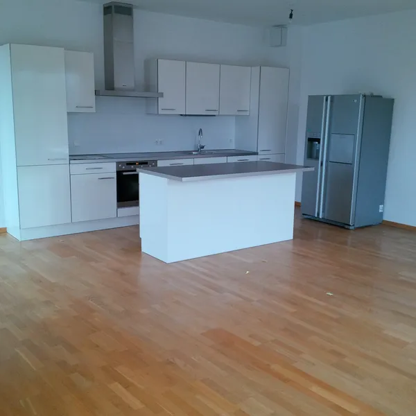 Großzügige 2-Zimmer-Wohnung mit Balkon und Einbauküche am Grunewald — photo 1